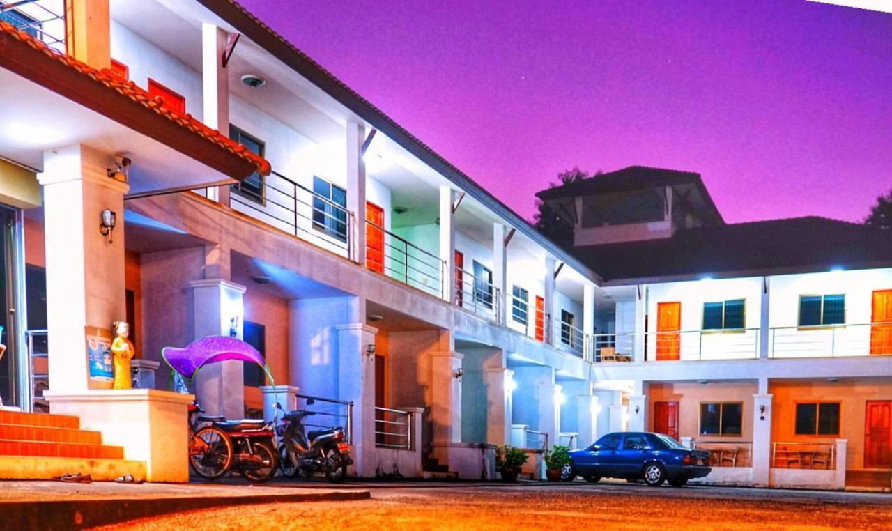 Tararin Hotel Csiangszen Kültér fotó